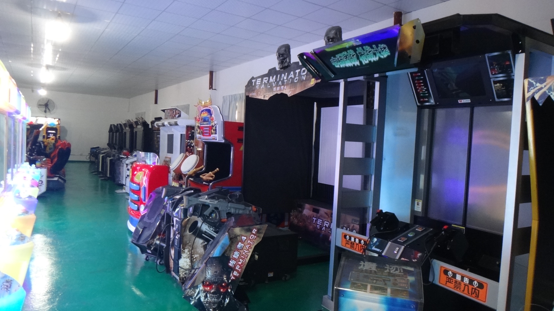 尚派工廠射擊類游戲機展示